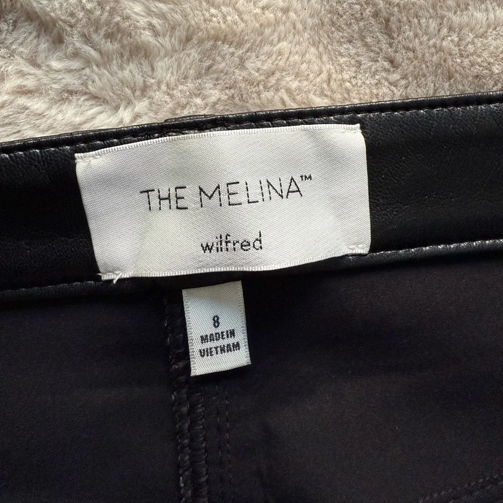 {NOT FOR SALE} ⛔️ NWT Aritzia The Melina Vegan Leather Pant Short Black Size 8